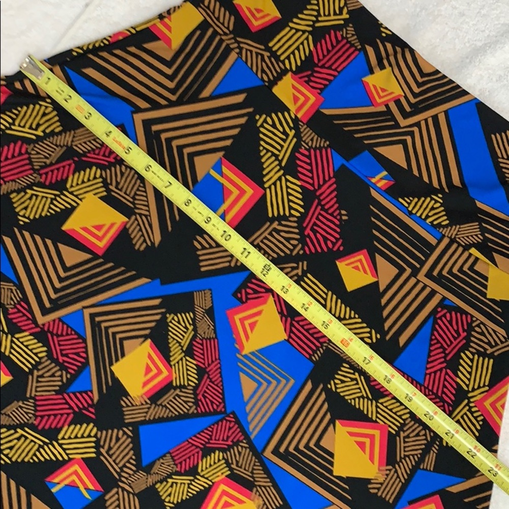 ✓ LuLaRoe NWT Azure skirt 2XL abstract blue gold - Picture 8 of 11